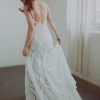 Women's Boho Lace Wedding Dress Removable Cold Sleeves V Neck Sheath Long Casual Bridal Gowns