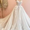 Strapless Wedding Dresses for Women Lace Applique A Line Bride Wedding Dresses Corset Long Tulle Bridal Gown ZZ-W22