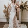 Women's Boho Lace Wedding Dress Removable Cold Sleeves V Neck Sheath Long Casual Bridal Gowns